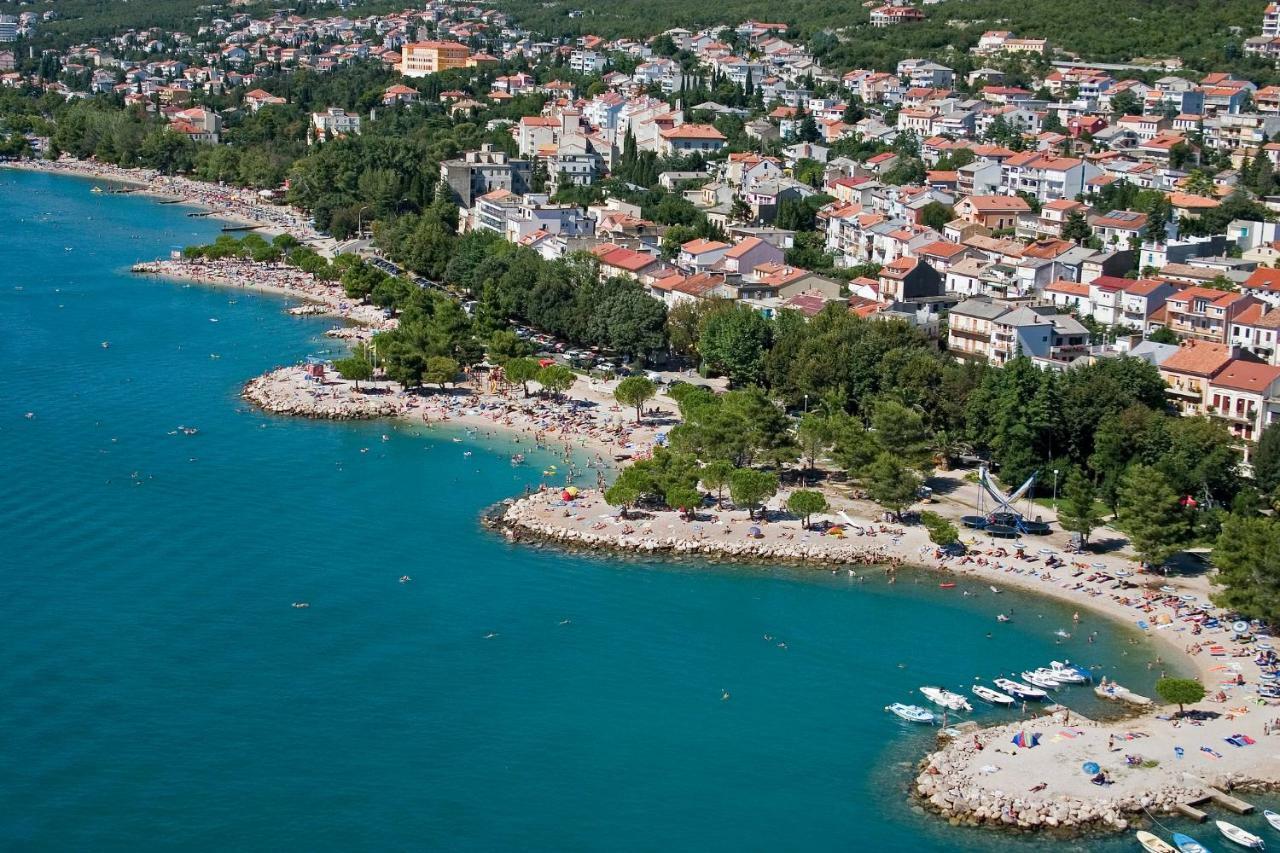 Villa Rouge Crikvenica Buitenkant foto